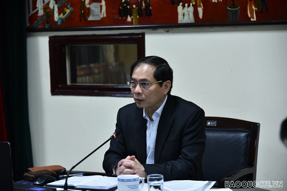 Đồng chí Bí thư Đảng ủy Bộ Ngoại giao Bùi Thanh Sơn phát biểu chỉ đạo tại Hội nghị. (Ảnh: Minh Quân)