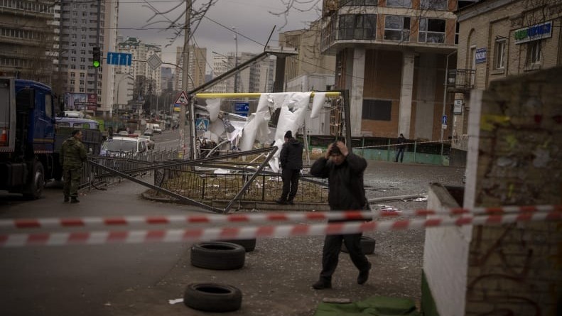 Tình hình Ukraine: Mỹ không phát hiện dấu hiệu Nga sắp đánh chiếm Kiev, đang theo dõi chặt; Nga bình luận về vũ khí sinh học