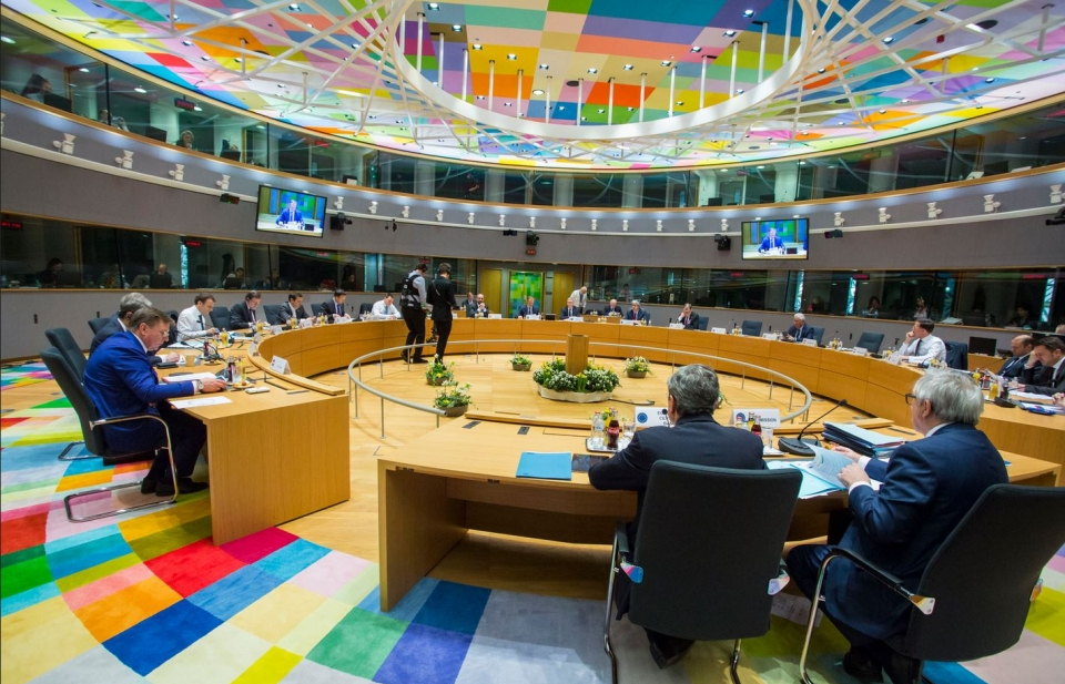 EU "mông lung" bên cuộc chiến thương mại Mỹ - Trung