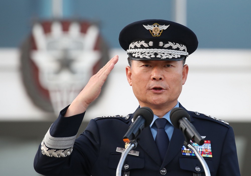 (04.11) Chủ tịch Hội đồng Tham mưu trưởng Hàn Quốc Won In-choul nhấn mạnh nước này sẽ tiếp tục tham gia vào các nỗ lực toàn cầu về Ukraine. (Nguồn: YNA)