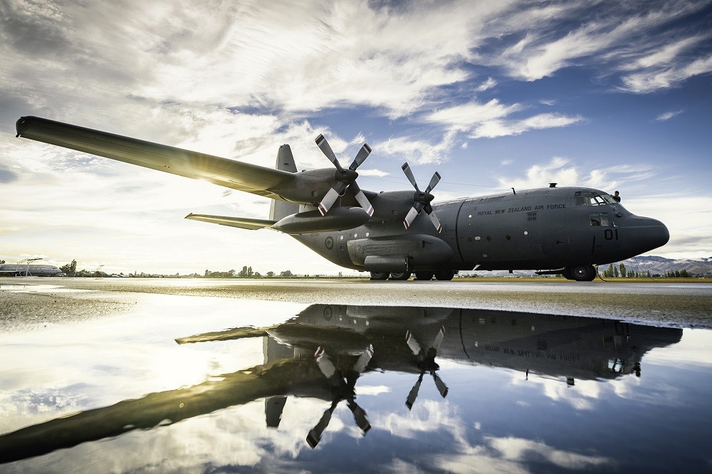 (04.11) New Zealand sẽ gửi một máy bay vận tải C-130 Hercules và 58 nhân viên tới châu Âu. (Nguồn: NZDF) (04.11) New Zealand sẽ gửi một máy bay vận tải C-130 Hercules và 58 nhân viên tới châu Âu. (Nguồn: NZDF)