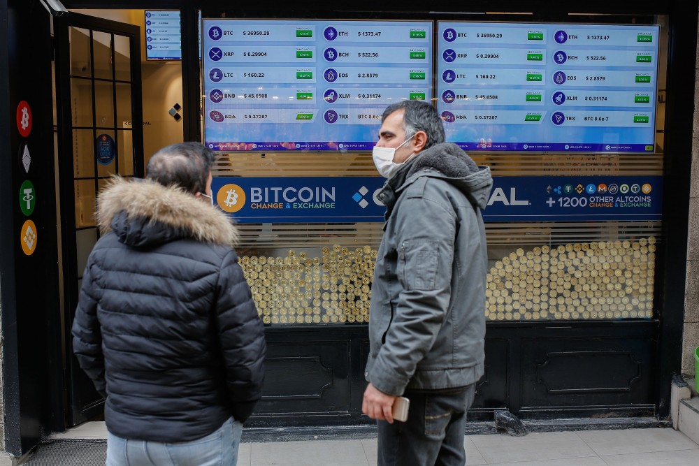 (05.04) Các nhà đầu tư Thổ Nhĩ Kỳ sốc trước sự sụp đổ của hai đồng tiền ảo lớn trên thị trường - Ảnh minh họa. (Nguồn: Shutterstock) (05.04) Các nhà đầu tư Thổ Nhĩ Kỳ sốc trước sự sụp đổ của hai đồng tiền ảo lớn trên thị trường - Ảnh minh họa. (Nguồn: Shutterstock)