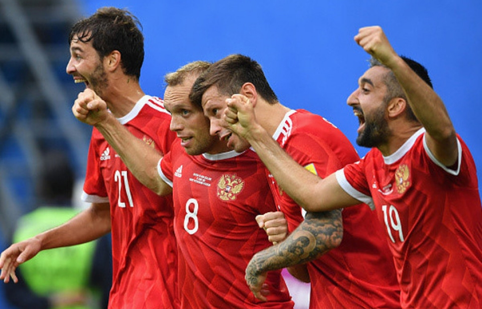 “Gấu Nga” vào tứ kết, tại sao không?