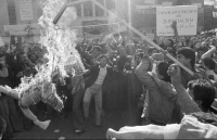 anh bay to lo ngai ve viec bao ve hang hoa o eo bien hormuz