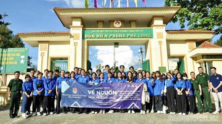 Thanh niên Ngoại giao và trải nghiệm đầy xúc cảm tại nơi địa đầu Tổ quốc
