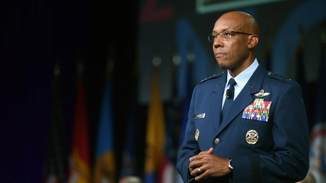 Tình hình Ukraine: Tướng Mỹ ủng hộ điều máy bay chiến đấu, Nga ‘chật vật’ tuyển quân?