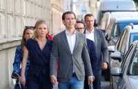 ao dang cua cuu thu tuong kruz va dang xanh ket lien minh lap chinh phu