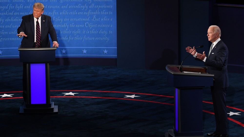 Ông Donald Trump và ông Joe Biden tại cuộc tranh luận trên truyền hình tối ngày 29/9. (Nguồn: Reuters) Tranh luận Trump-Biden: 5 điểm nhấn trong lần chạm trán đầu tiên