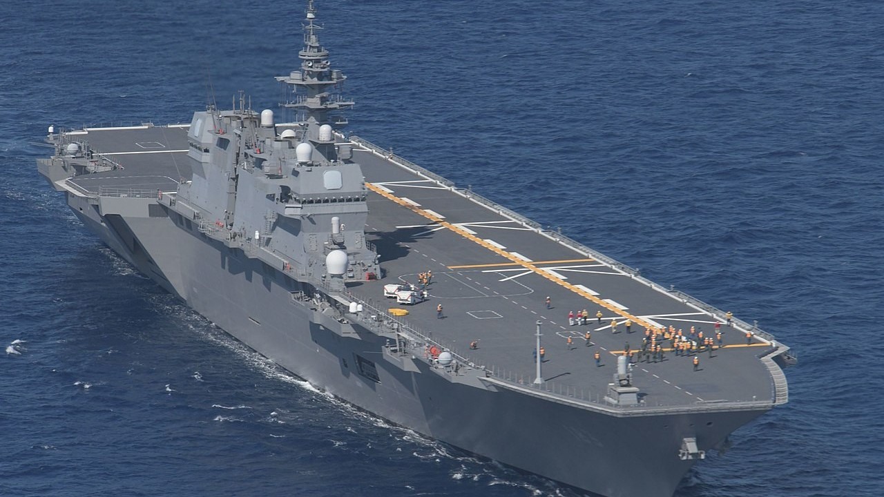 Nhật Bản có động thái mới về quốc phòng, Trung Quốc và Hàn Quốc phản ứng ra sao?