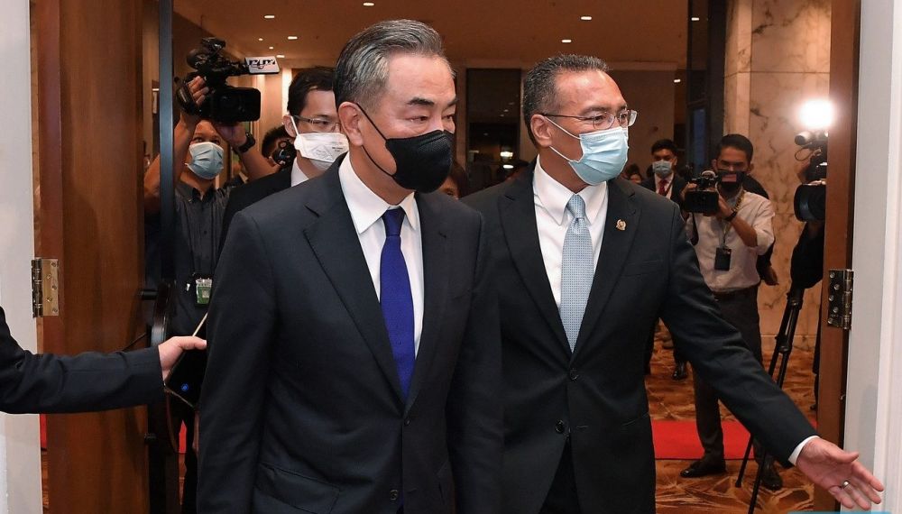 Ngoại trưởng Trung Quốc công du Đông Nam Á: Những trọng tâm mới thời hậu Covid?