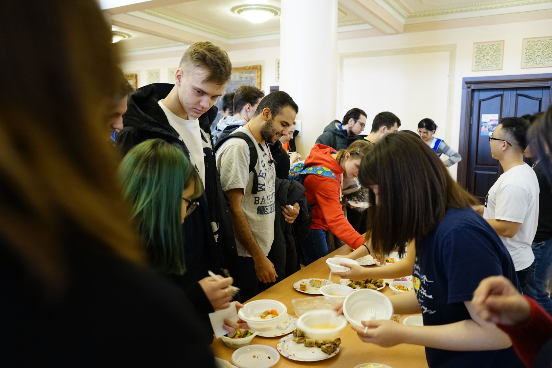 sinh vien viet nam tai nga quang ba van hoa va lich su dat nuoc