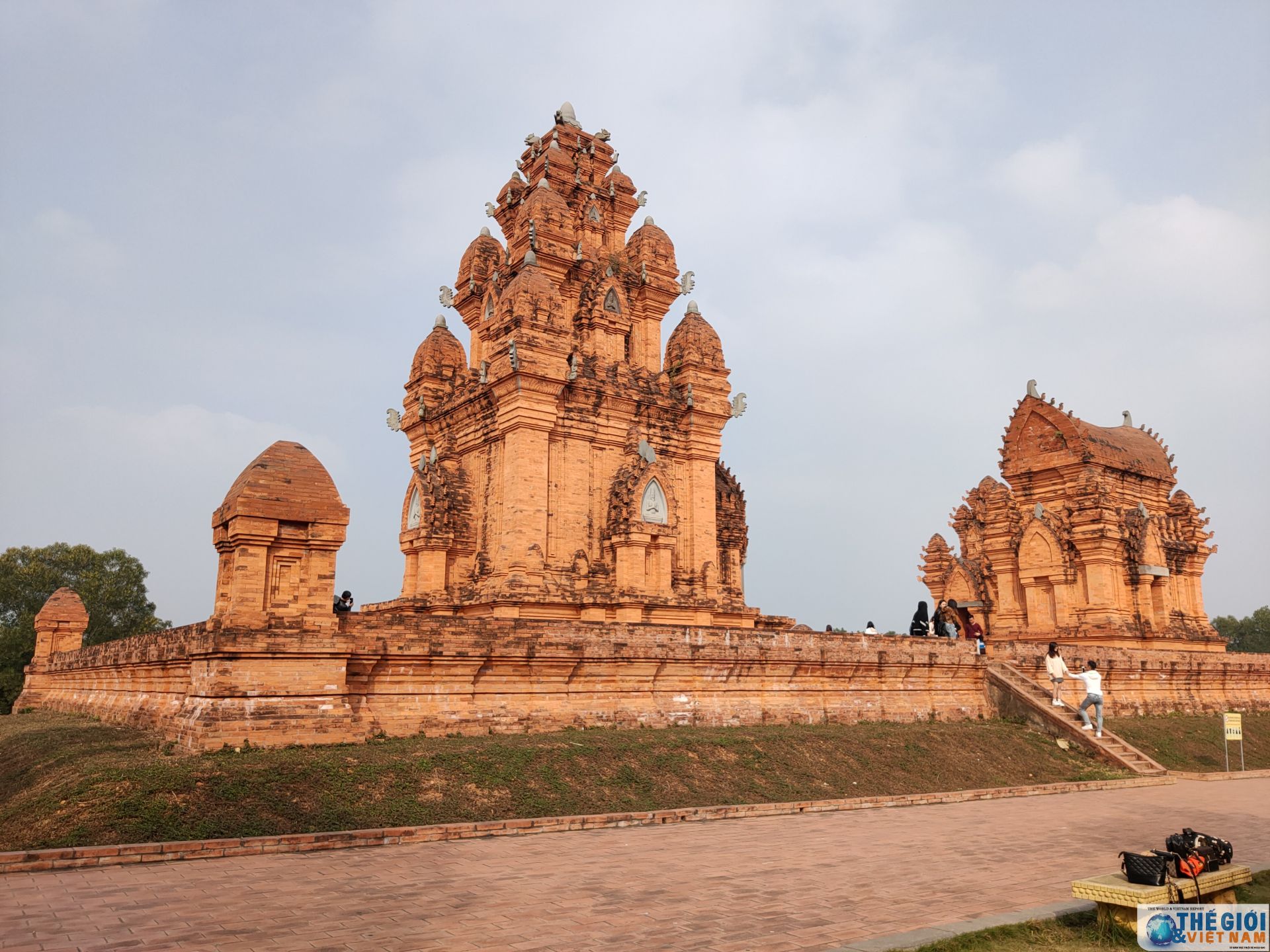 thanh nien ngoai giao ren ky nang tang gan ket