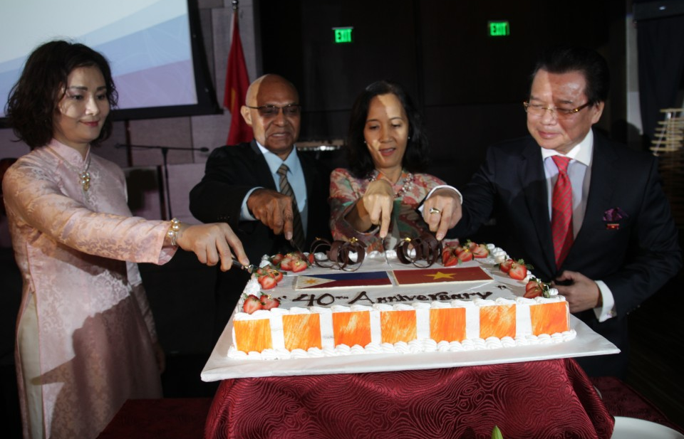 Kỷ niệm 40 năm quan hệ Việt Nam - Philippines tại Manila