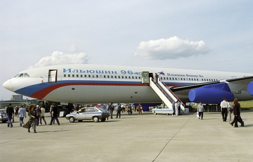 Bộ Quốc phòng Nga nhận máy bay Ngày diệt vong IL-96-400
