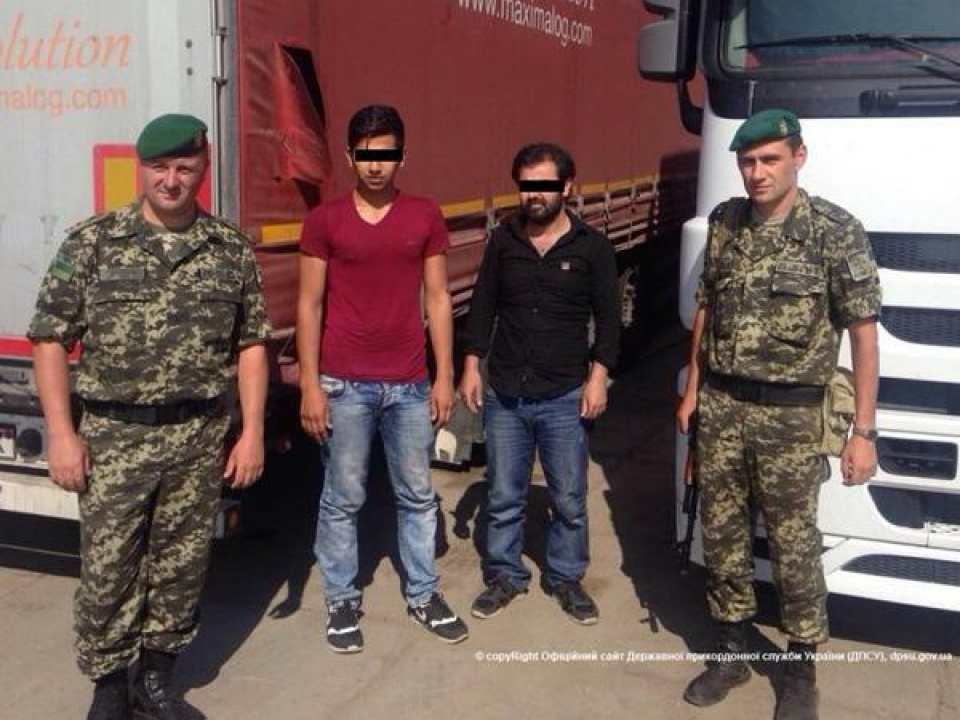 Ukraine triệt phá đường dây đưa quân IS tới Syria