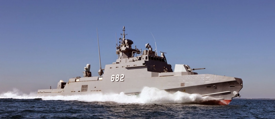 ai ca p nato ta p tra n chung tren di a trung ha i