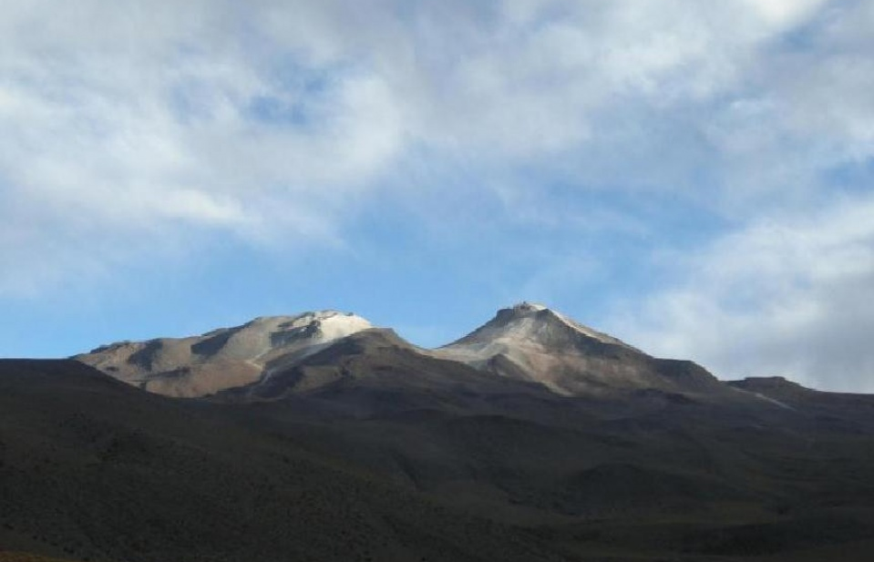 Bolivia: Phát hiện hồ ngầm khổng lồ trong lòng núi lửa