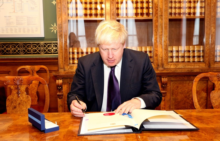 Anh chính thức thông qua Hiệp định Paris về biến đổi khí hậu