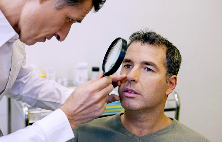 7 dấu hiệu cảnh báo ung thư da không thể bỏ qua