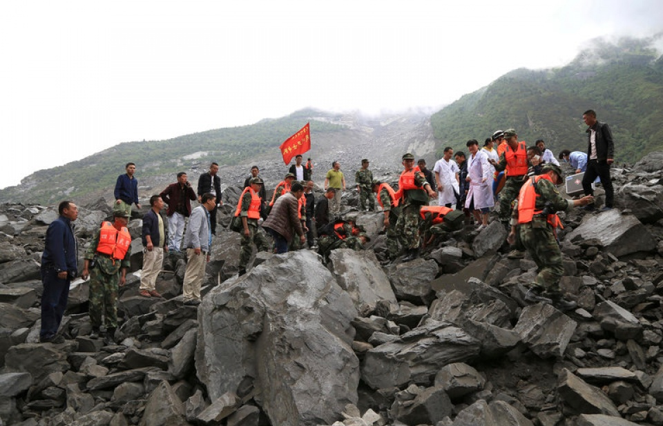 Trung Quốc nỗ lực khắc phục hậu quả vụ lở đất kinh hoàng