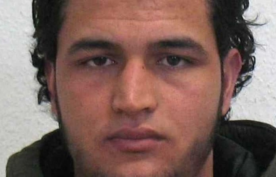 Vụ đâm xe tải ở Đức: Nghi phạm đã dùng 14 tên khác nhau