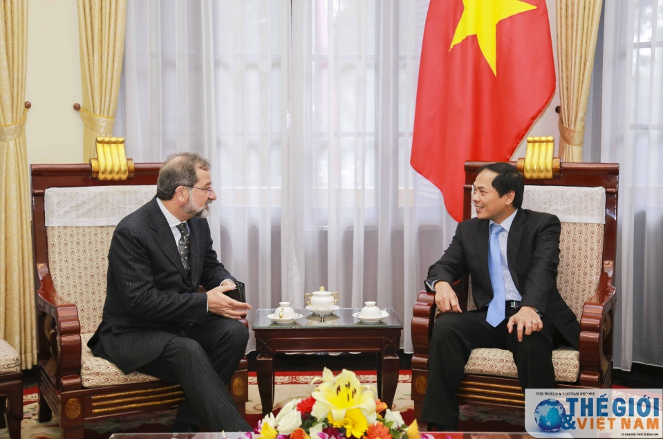 Thứ trưởng Bùi Thanh Sơn tiếp Đại sứ Slovenia chào xã giao