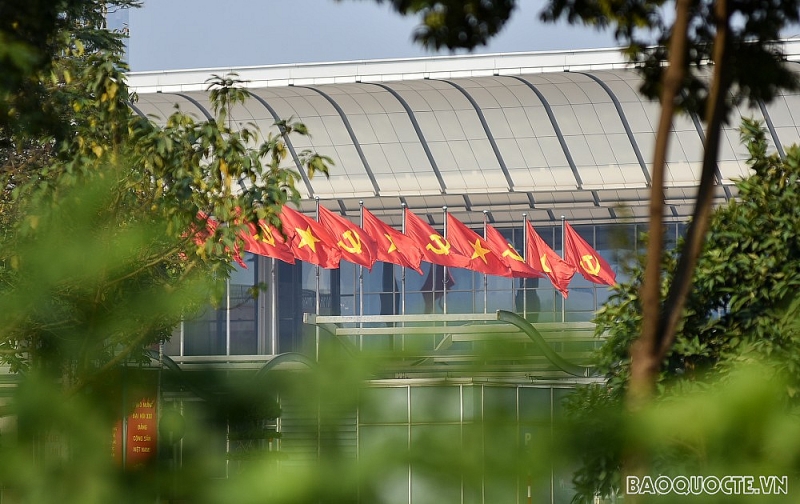 Đây là đợt sinh hoạt chính trị rất quan trọng và sâu rộng, thể hiện tinh thần thật sự cầu thị, dân chủ ngày càng cao trong Đảng, trong nhân dân và xã hội, phát huy trí tuệ của toàn Đảng, toàn dân, toàn quân tham gia vào quá trình hoạch định đường lối, chủ