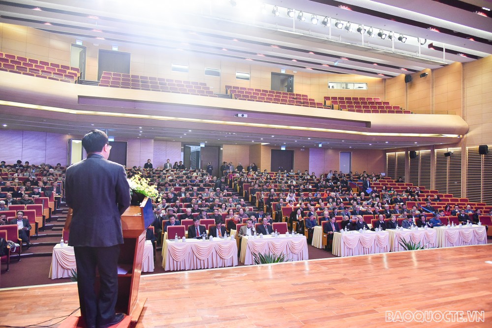 Phó Thủ tướng Phạm Bình Minh mừng thọ các cán bộ hưu trí Bộ Ngoại giao