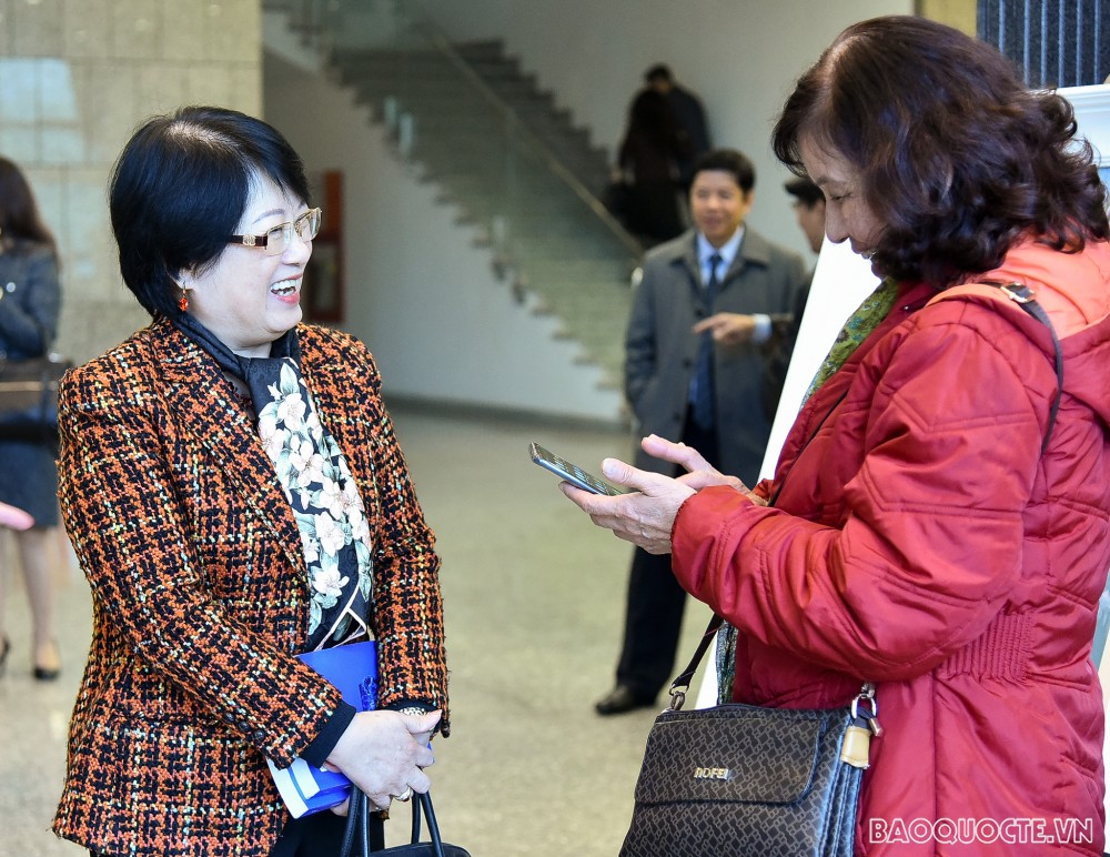 Phó Thủ tướng Phạm Bình Minh mừng thọ các cán bộ hưu trí Bộ Ngoại giao