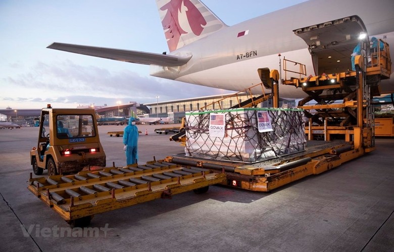 Chiến dịch tiêm chủng vaccine Covid-19: Hành trình đi tìm 'trái ngọt' Chiến dịch tiêm chủng vaccine Covid-19: Hành trình đi tìm 'trái ngọt'