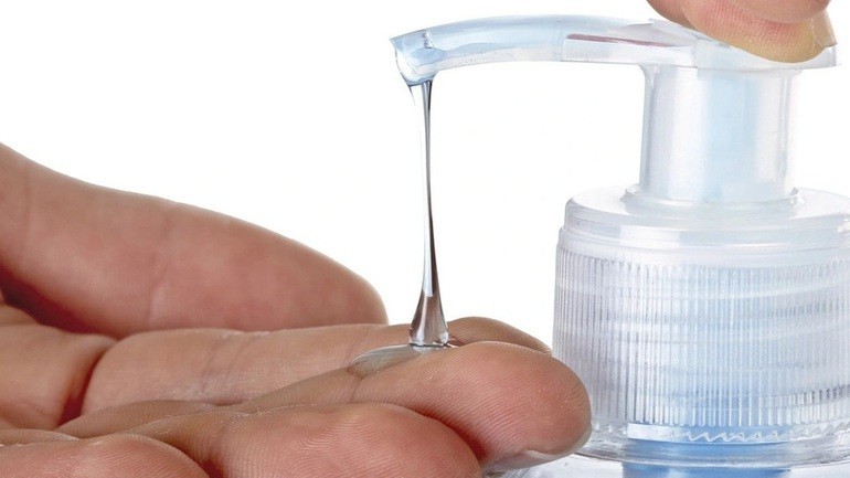 Thu hồi 2 sản phẩm nước rửa tay không đạt chất lượng