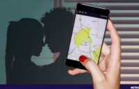 bi can chet khi co gang hon ran ho mang de chup anh