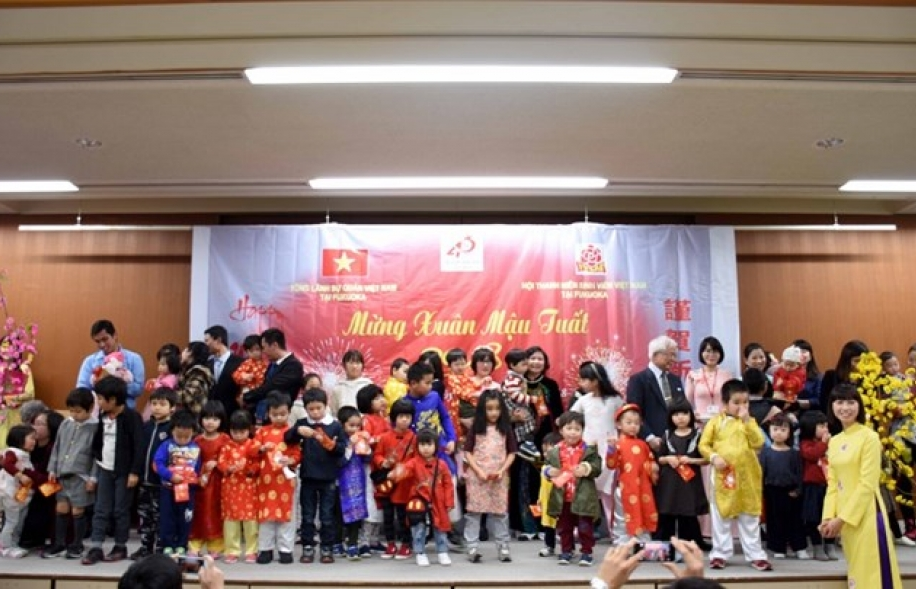 Ấm áp Tết cộng đồng của người Việt Nam tại cực Nam Nhật Bản