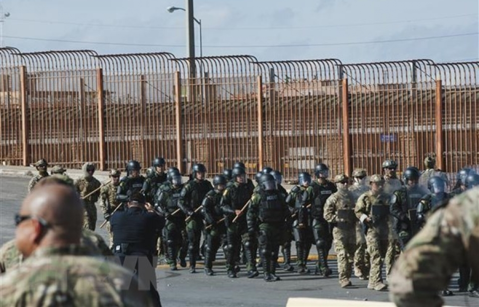 Mỹ sẵn sàng xây dựng "bức tường người" ở Mexico nếu cần thiết