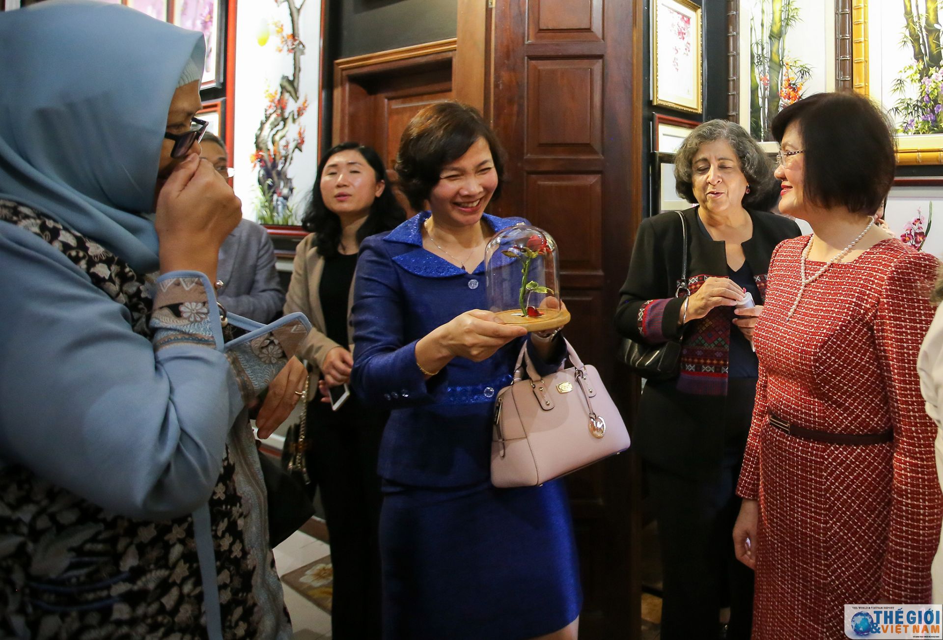 nhom awch gap mat dau xuan tro tai theu tay truyen thong