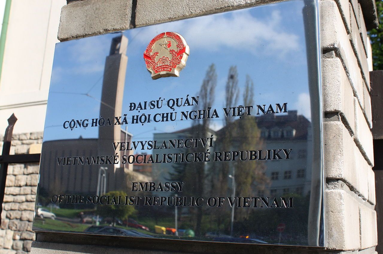 Thủ tục đặt Cơ quan đại diện ngoại giao thường trú và cử Đại sứ