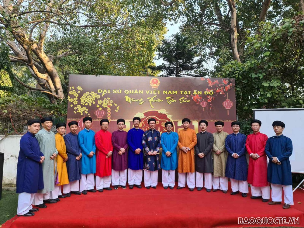 Tết cộng đồng ấm áp và rực rỡ sắc màu tại Ấn Độ