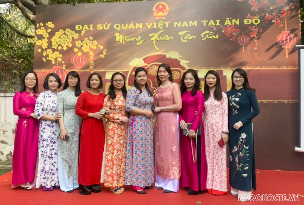 Tết cộng đồng ấm áp và rực rỡ sắc màu tại Ấn Độ