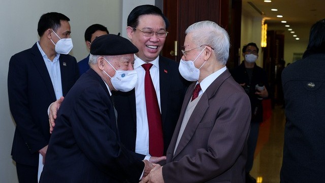 Bộ Chính trị gặp mặt các nguyên lãnh đạo cấp cao của Đảng, Nhà nước