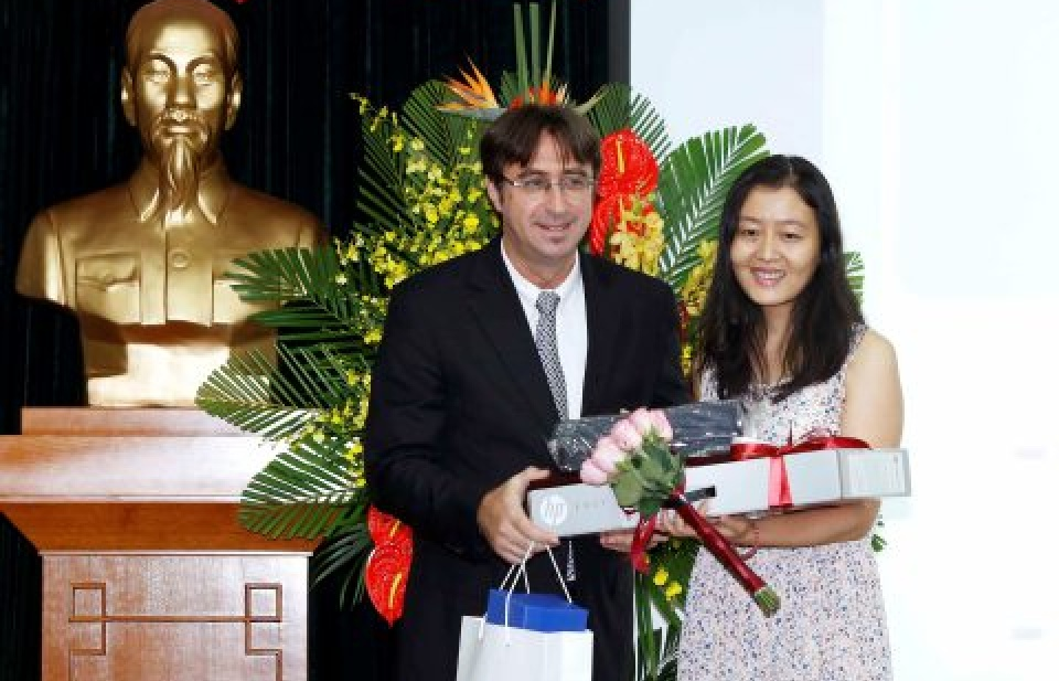 "Tiếng Pháp góp phần thúc đẩy đa ngôn ngữ"