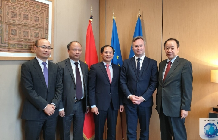 Đặc phái viên của Thủ tướng Chính phủ thăm Cộng hòa Pháp