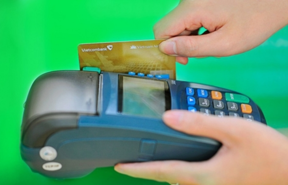 Vì sao thanh toán không dùng tiền mặt ở Việt Nam vẫn ì ạch?