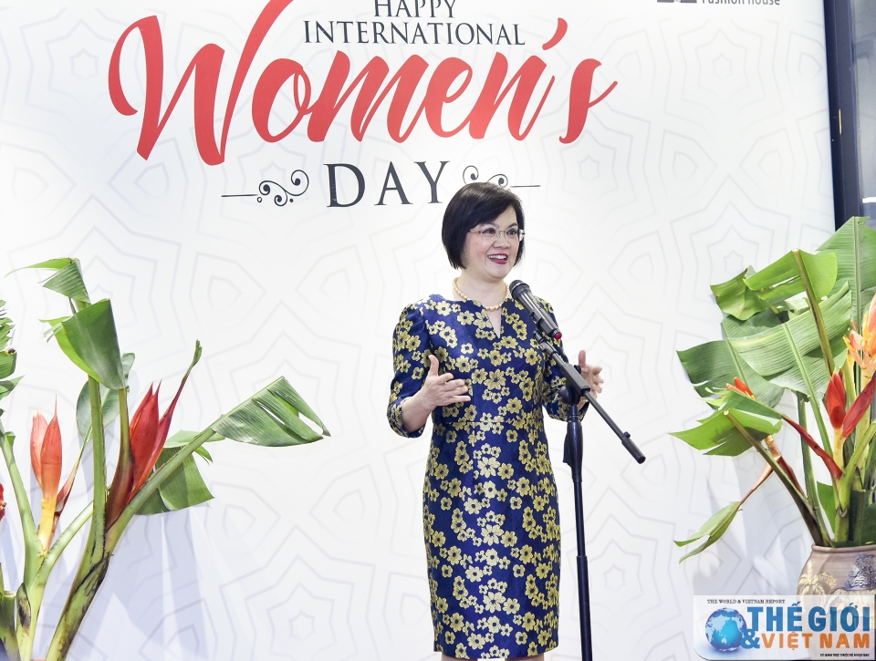 nhom awch gap mat nhan dip ngay quoc te phu nu