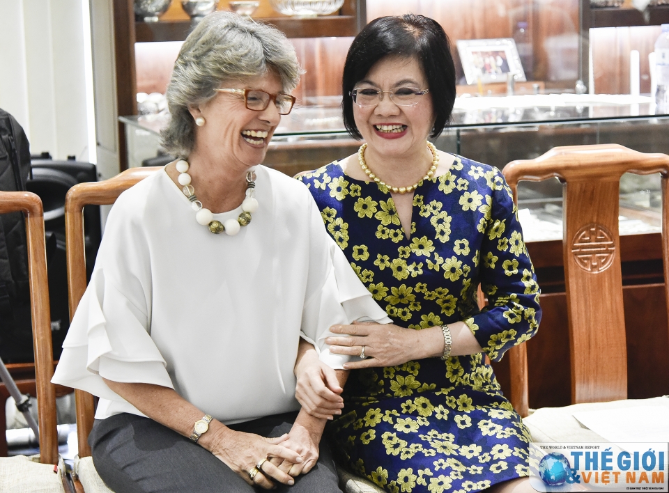 nhom awch gap mat nhan dip ngay quoc te phu nu