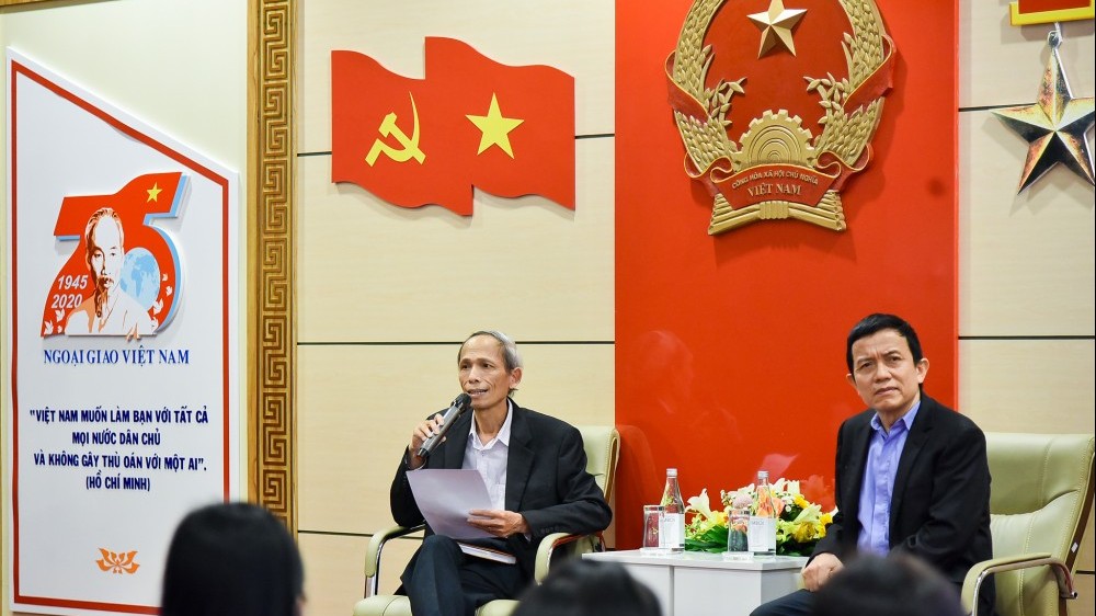 Chủ tịch Hồ Chí Minh với ngoại giao Việt Nam giai đoạn 1945-1946