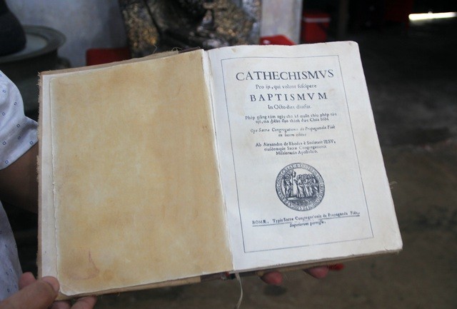 Mục sở thị cuốn sách in chữ quốc ngữ đầu tiên của Việt Nam