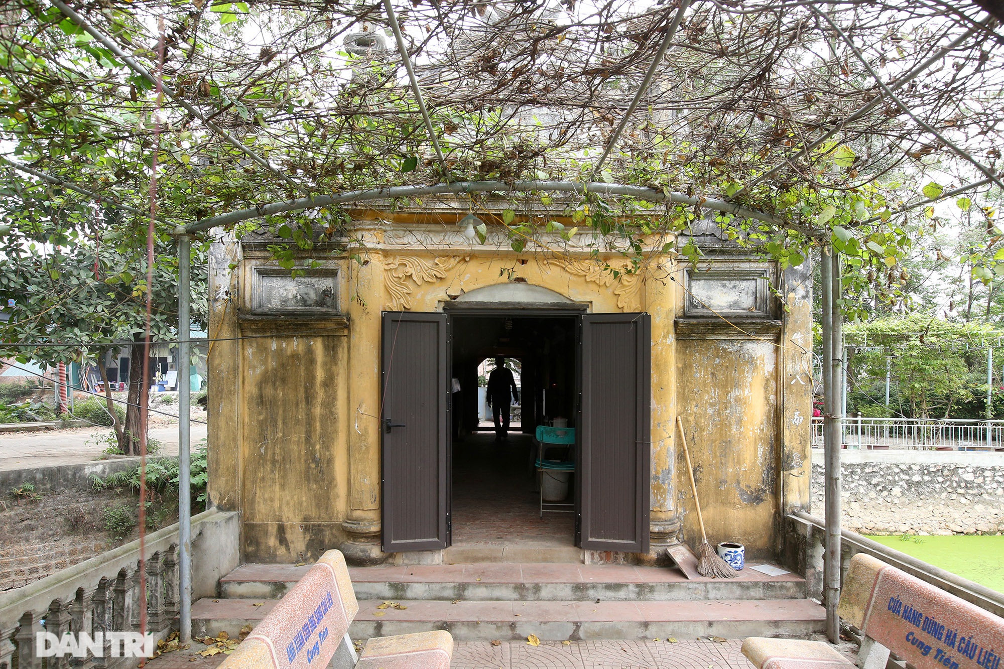 Độc lạ cây cầu có hình thuyền nan úp ngược ở Hà Nội - 8