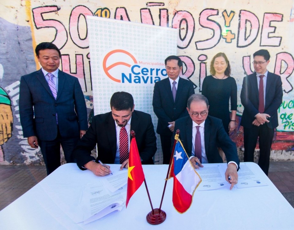 ĐẠI SỨ KỂ CHUYỆN. Việt Nam – Chile: Tầm xa không ngăn cách hai dân tộc (kỳ 1) ĐẠI SỨ KỂ CHUYỆN. Việt Nam – Chile: Tầm xa không ngăn cách hai dân tộc (kỳ 1)