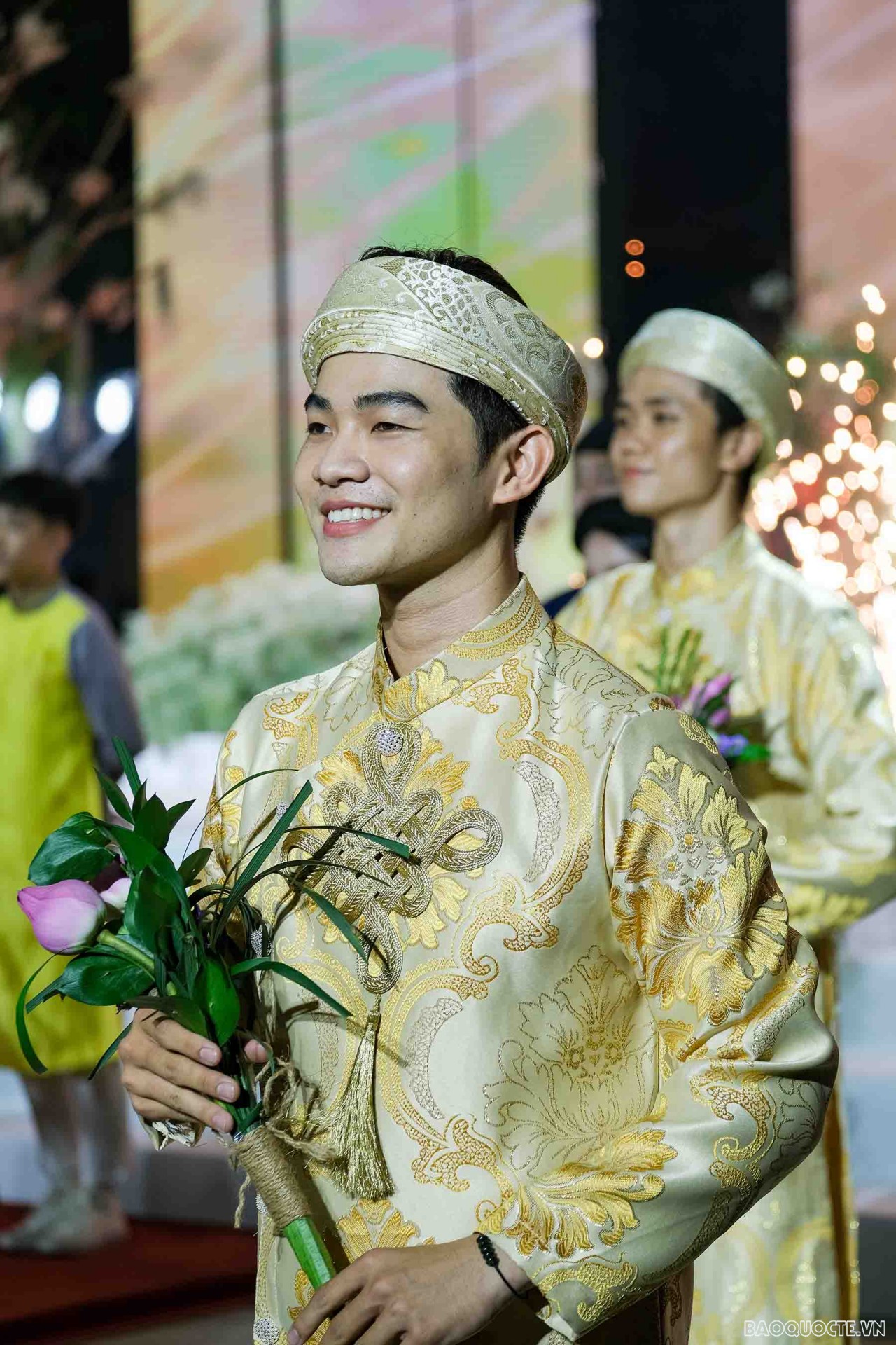 Chiêm ngưỡng hơn 600 tà áo dài trong đêm khai mạc Lễ hội áo dài TP. Hồ Chí Minh 2022