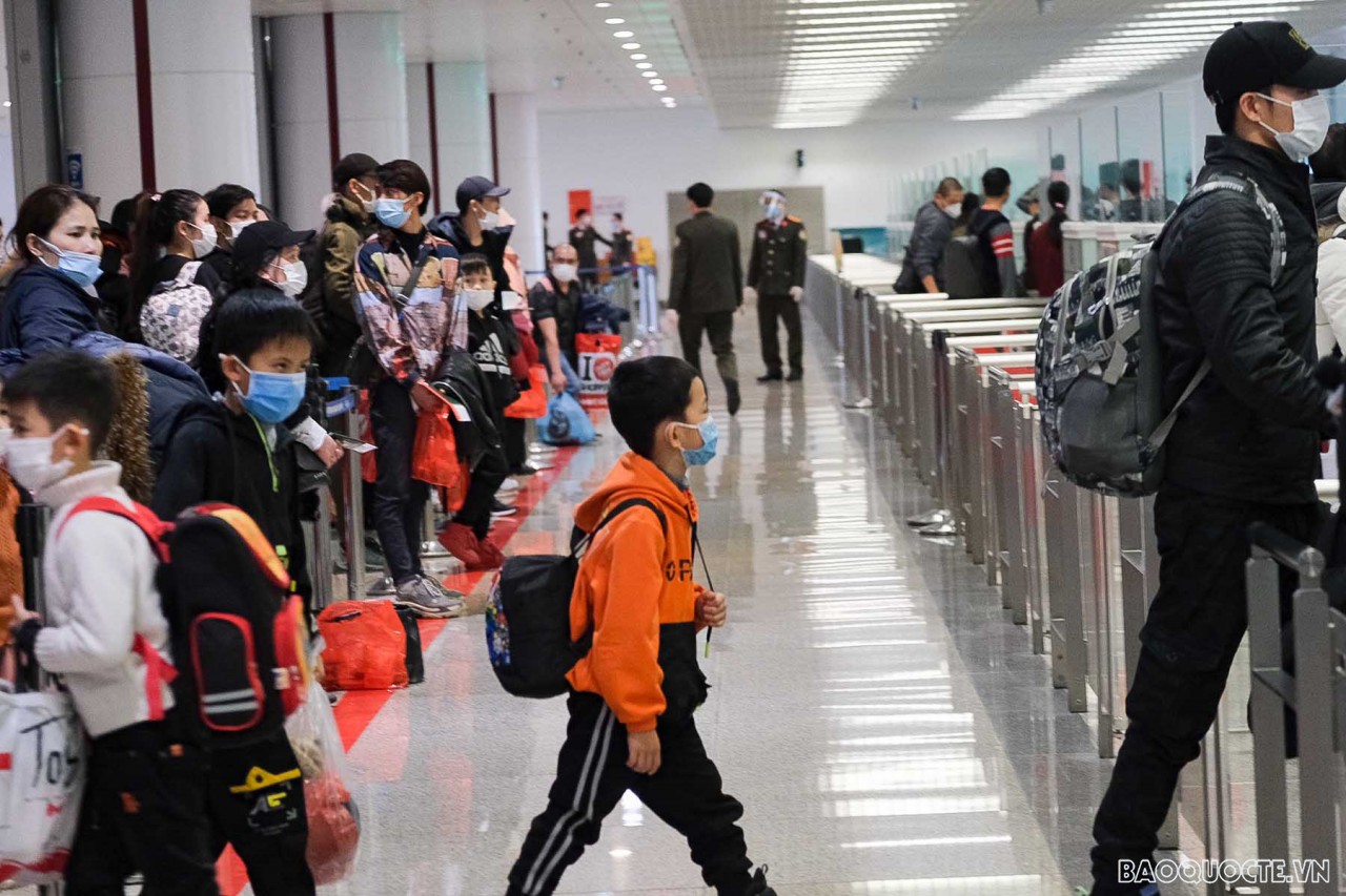 Cuộc tản khỏi vùng chiến sự và niềm hạnh phúc khi trở về quê hương